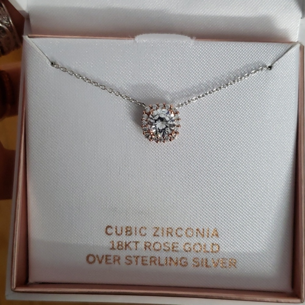 Primrose necklace